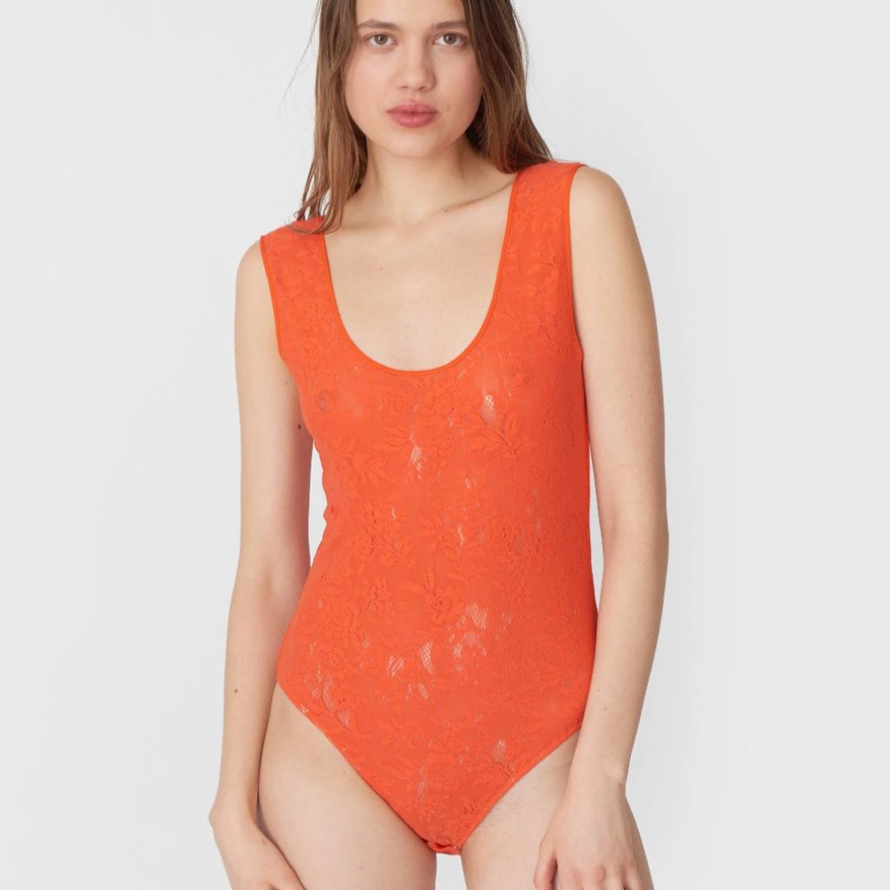 NWT Araks Tabitha Scoop Neck Lace Bodysuit Size M